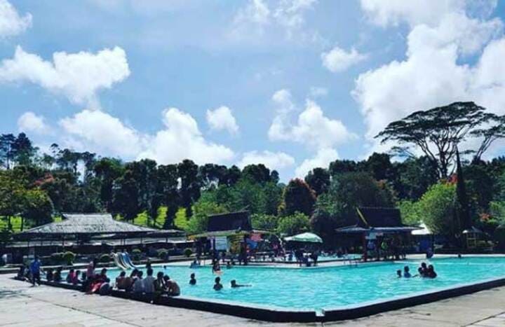 Kolam renang walini ciwidey