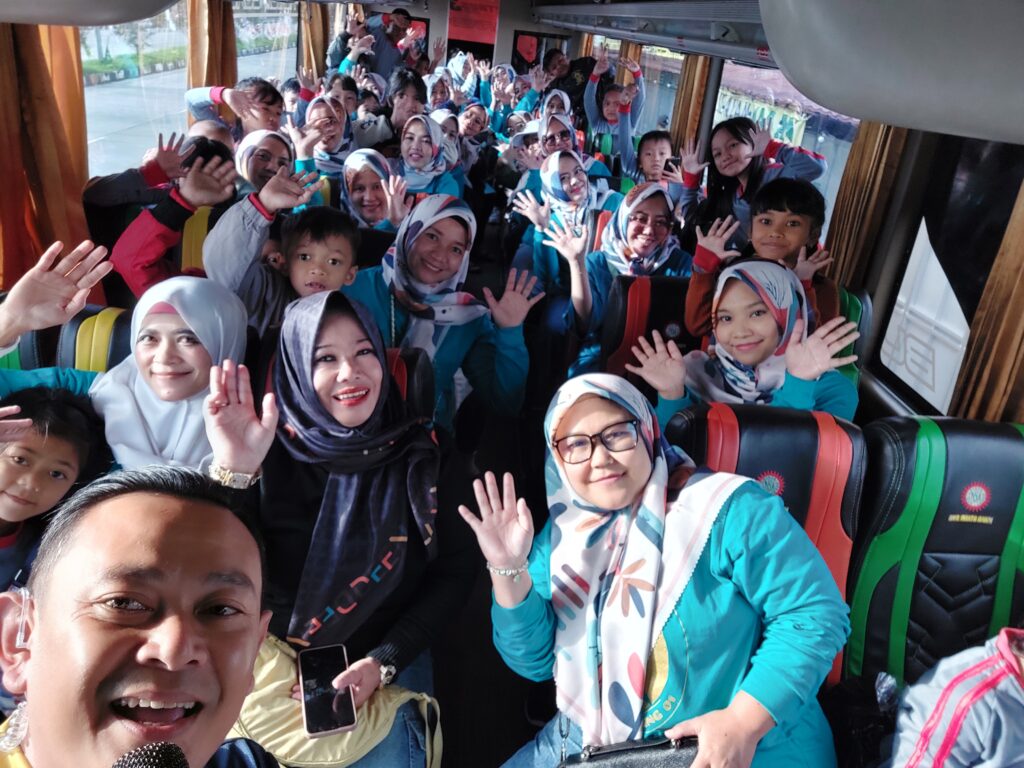 Tour Guide Ciwidey